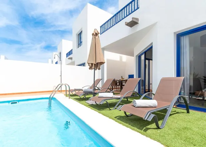 Luxury 3-bedroom With Heated Private Pool - In Marina Rubicon, Playa Blanca, Lanzarote Villa *