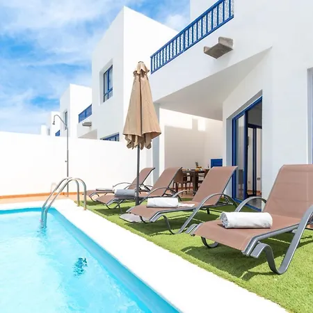 Luxury 3-bedroom With Heated Private Pool - In Marina Rubicon, Playa Blanca, Lanzarote Вилла *
