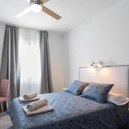 Luxury 3-bedroom With Heated Private Pool - In Marina Rubicon, Playa Blanca, Lanzarote Вилла *