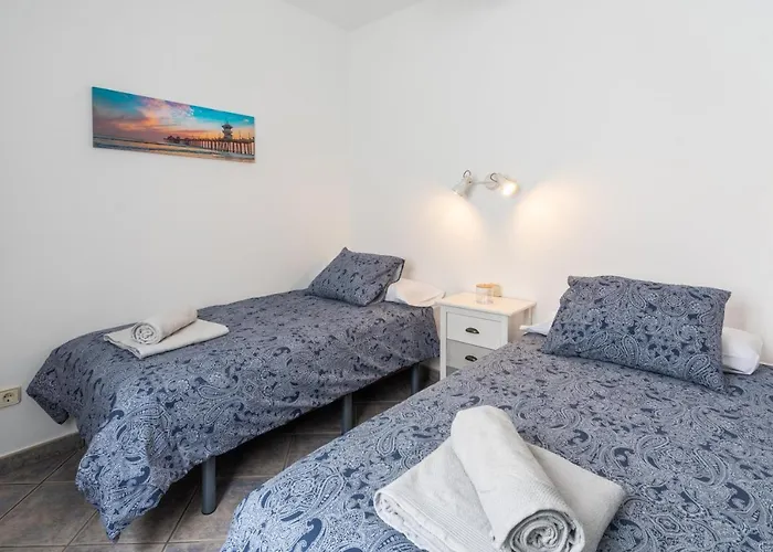 Luxury 3-bedroom With Heated Private Pool - In Marina Rubicon, Playa Blanca, Lanzarote * Коста Бланка