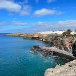Villa Luxury 3-bedroom With Heated Private Pool - In Marina Rubicon, Playa Blanca, Lanzarote *