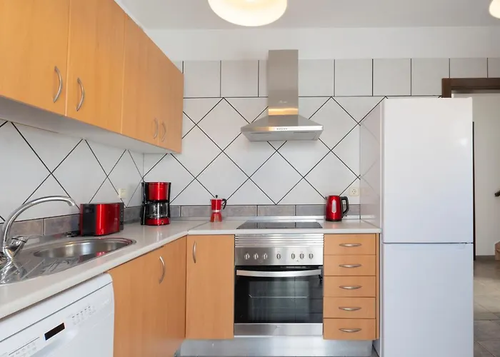 Luxury 3-bedroom With Heated Private Pool - In Marina Rubicon, Playa Blanca, Lanzarote Vila *